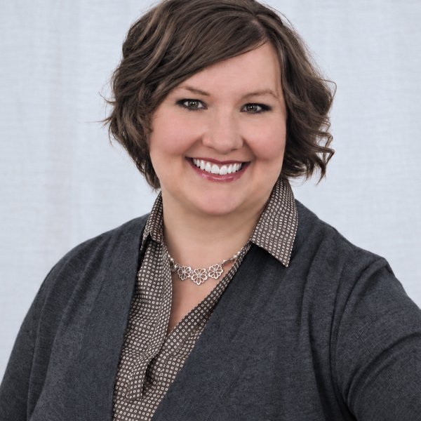 Kari Matthews headshot